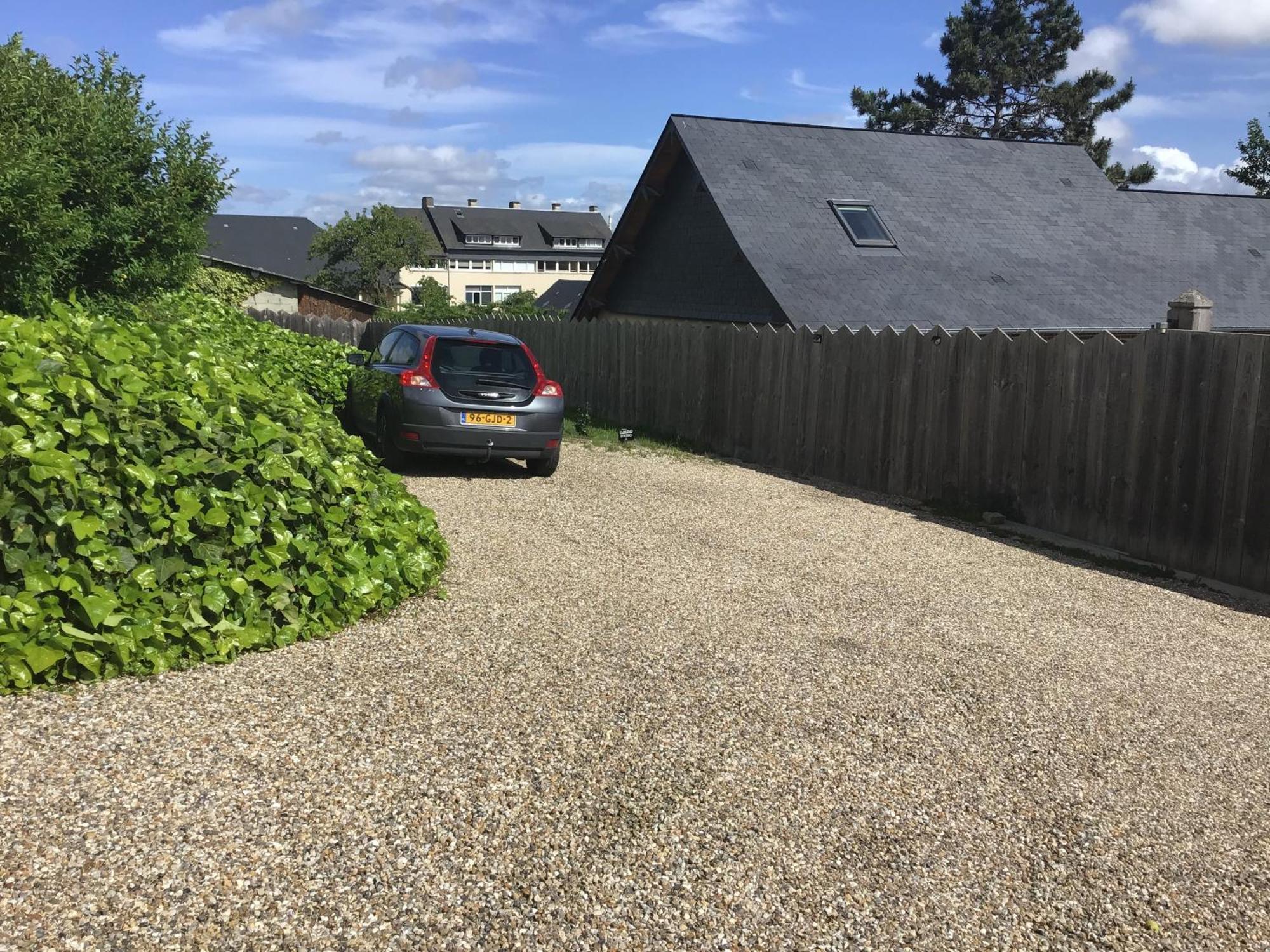 Bel Air Studios-Terrasse Couverte-Jardinet-Vue Pont De Normandie-Parking Prive オンフルール エクステリア 写真